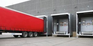 aa-uksed-laamdissillad-laadimsmajad-laadimistihendid-laamdissilld-laadimsmaja-laadimistihendi-loading-dock-equipment-loadhouses-crawford-loadhouse-in-denmark